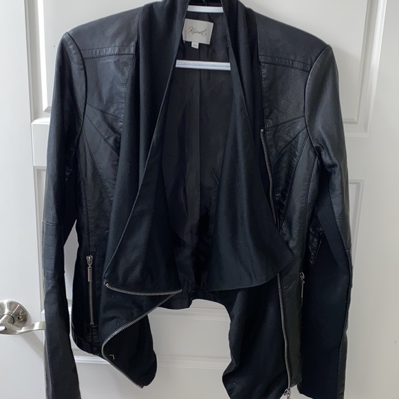 Kismet faux leather and jersey moto style jacket size small. - Picture 4 of 8